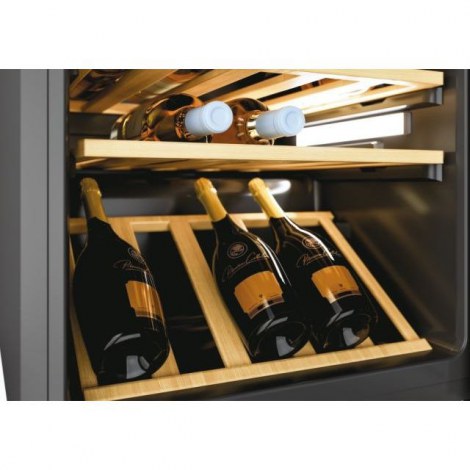 Candy | Wine Cooler | CWC 200 EELW/N | Energy efficiency class G | Free standing | Bottles capacity 81 | Cooling type | Black - 3